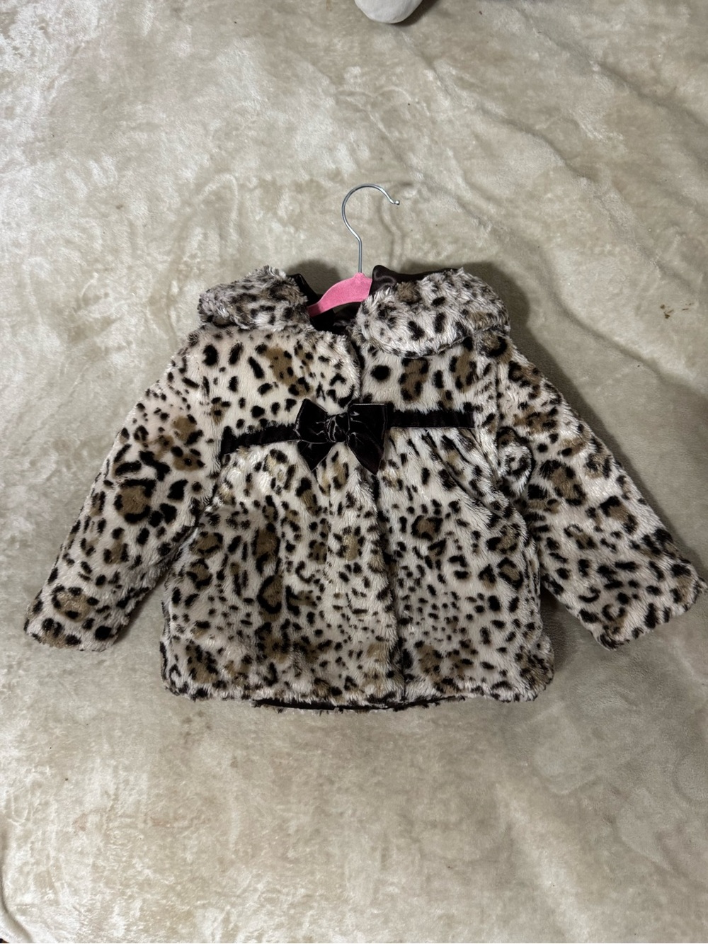 Faux Fur Leopard Print Girls' Coat with Velvet Bow